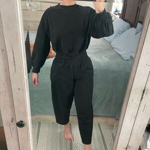 Zara Black Cropped Sweatshirt and jogger Set
